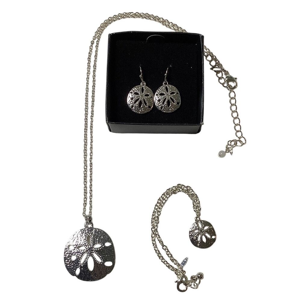 Shofel Bros Avon Silver Tone Sand Dollar Necklace Bracelet Earrings Set F18-40